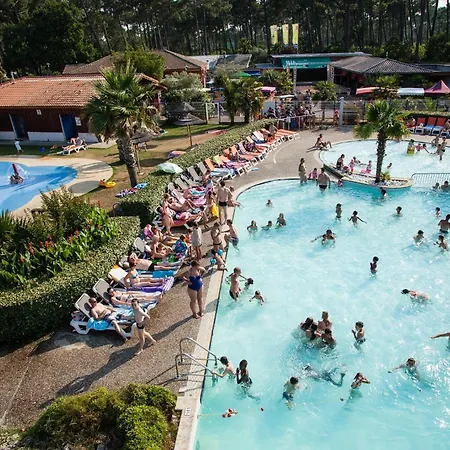 مكان تخييم Camping Sunissim Les Viviers. 4* 4*